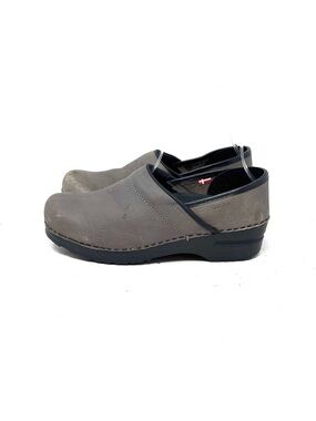 Sanita Clogs